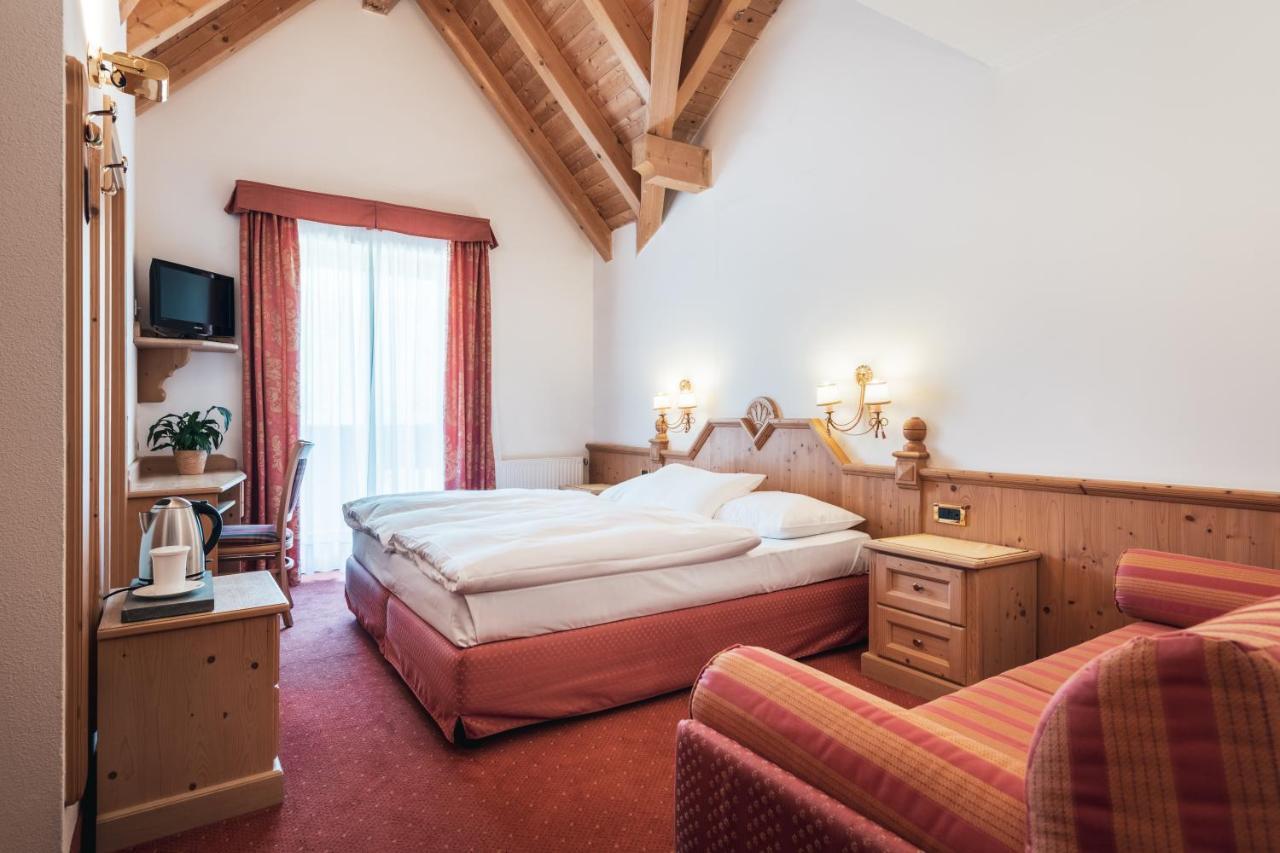 סן ויג'יליו די מרבה Hotel Chalet Corso מראה חיצוני תמונה