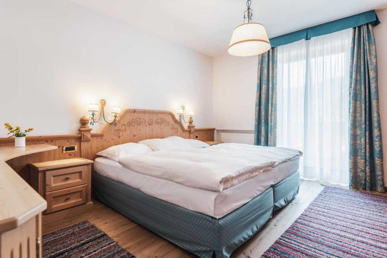 סן ויג'יליו די מרבה Hotel Chalet Corso מראה חיצוני תמונה