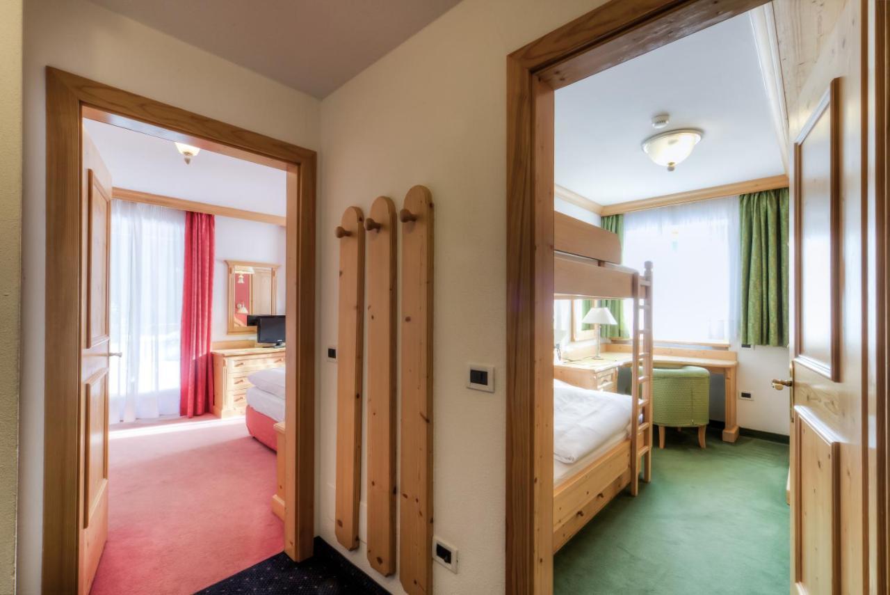 סן ויג'יליו די מרבה Hotel Chalet Corso מראה חיצוני תמונה